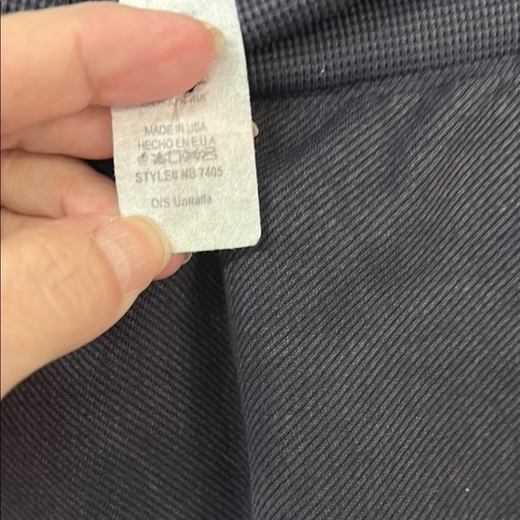 Black Textured Leggings - Picture 3 of 4